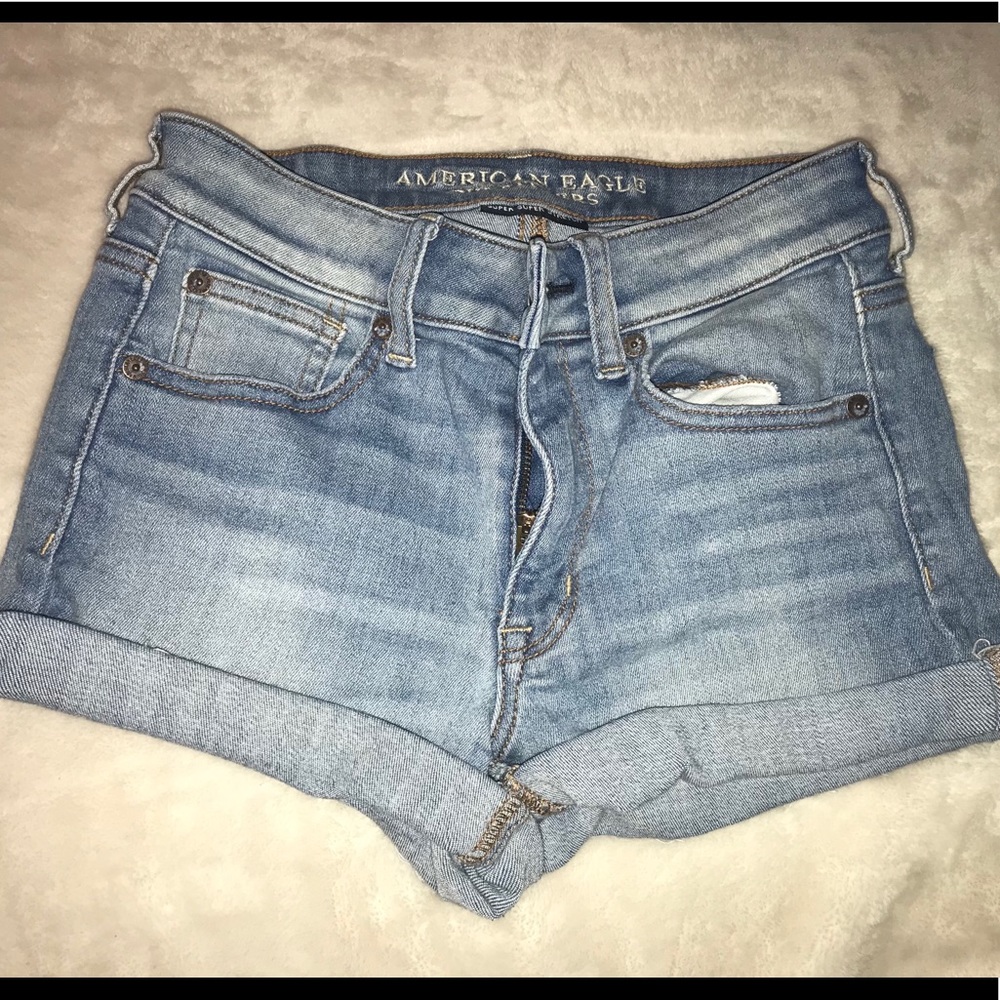 American Eagle Hi Rise Shorties!!